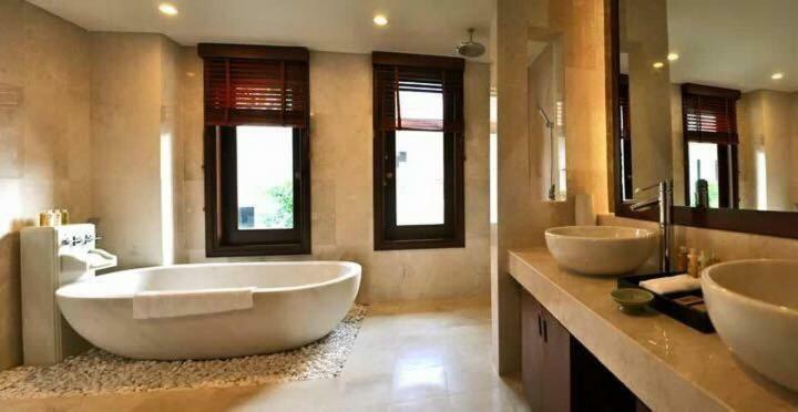 Champa Villa With Private Pool At Furramar Danang Bagian luar foto